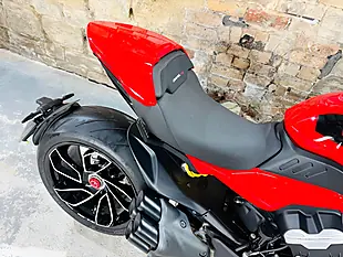Used 2023 Ducati Diavel V4 Red - Interior and Exterior details 9