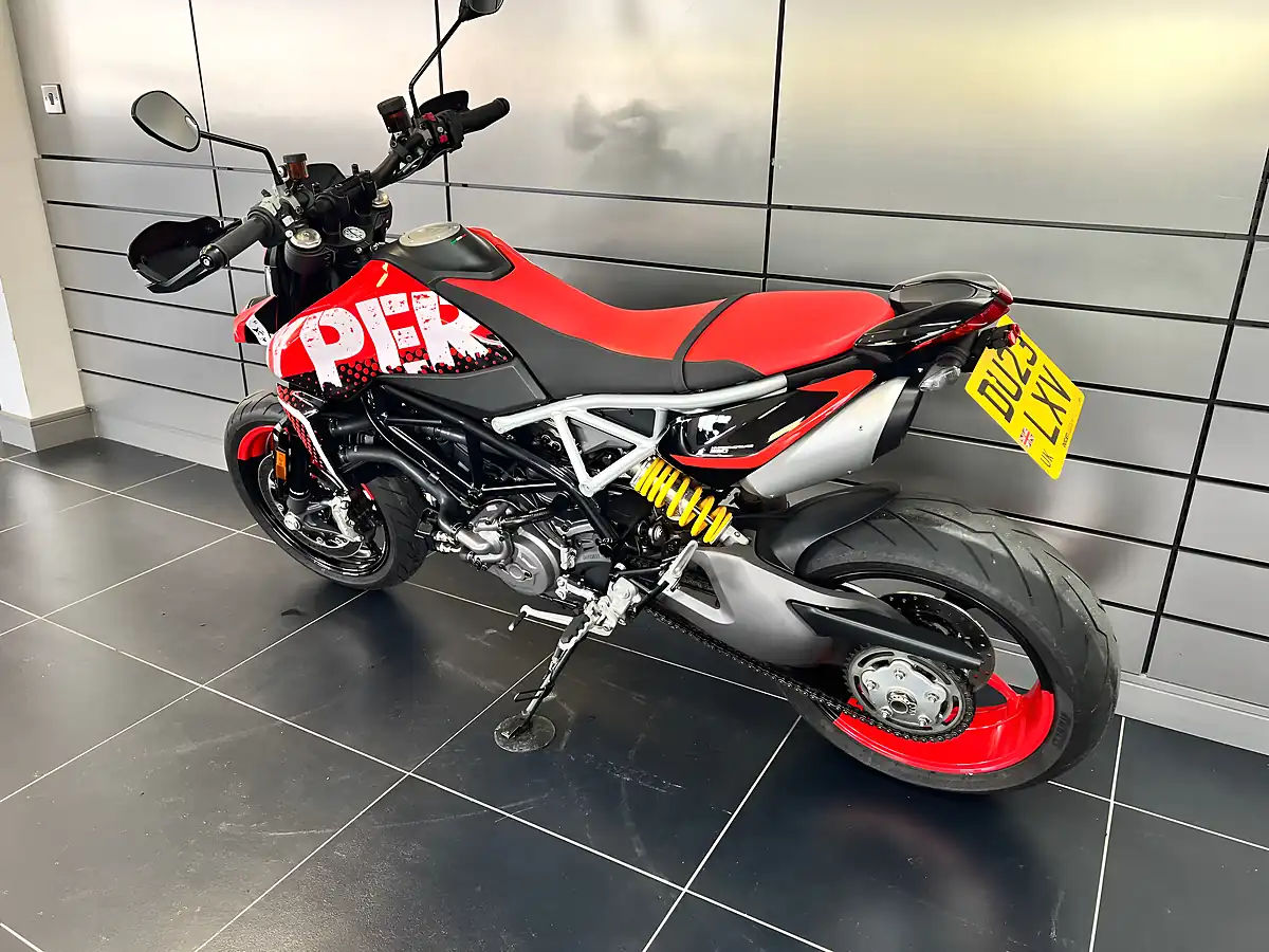 Used 2023 Ducati Hypermotard 950 Multi-Coloured - Interior and Exterior details 16