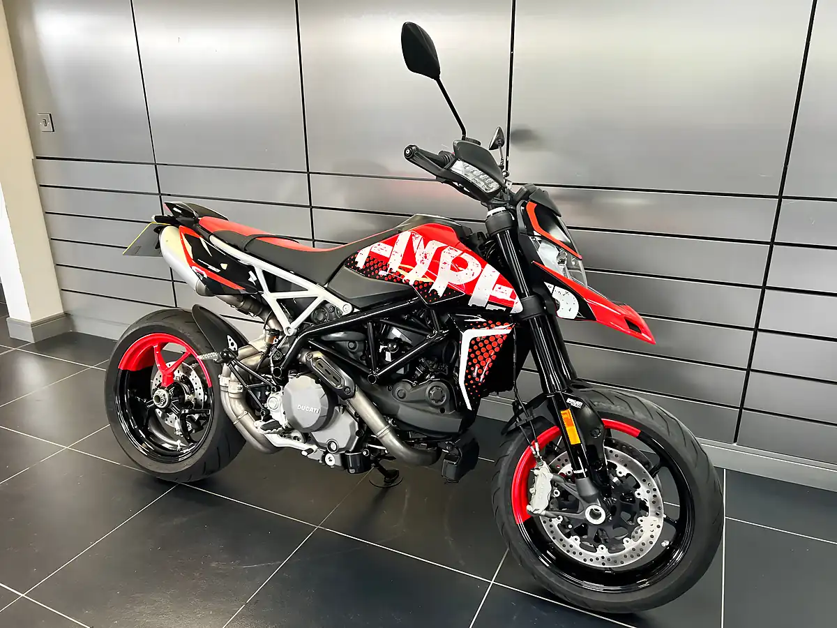 Used 2023 Ducati Hypermotard 950 Multi-Coloured - Interior and Exterior details 2