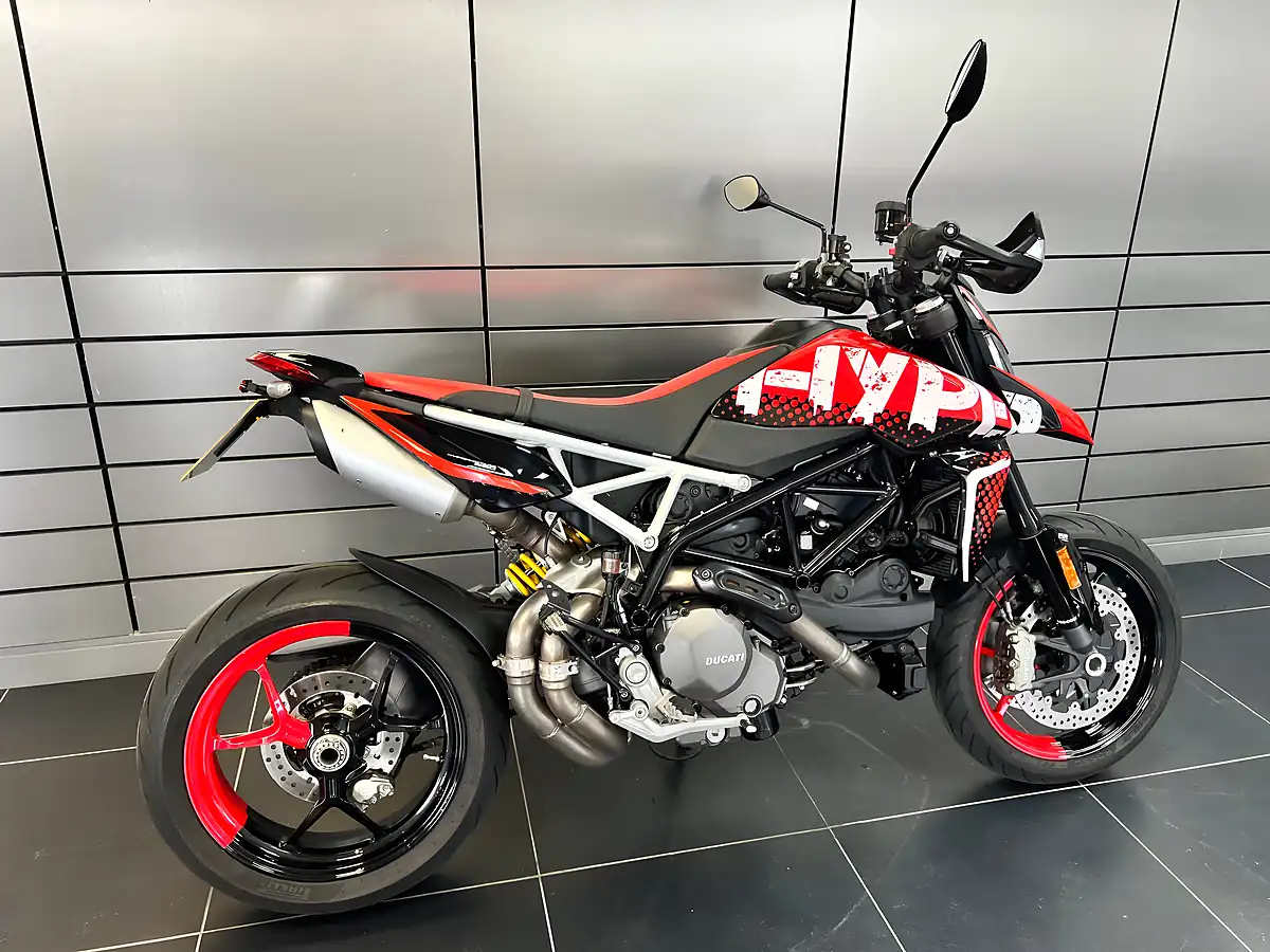 Used 2023 Ducati Hypermotard 950 Multi-Coloured - Interior and Exterior details 4