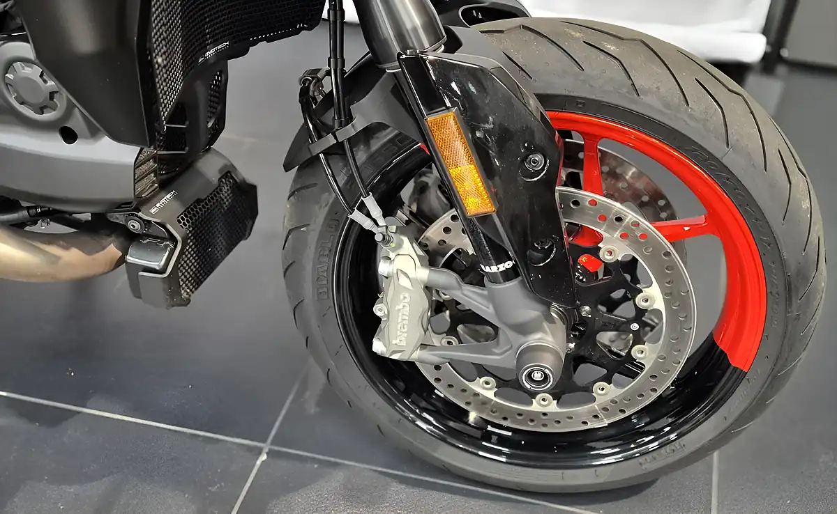 Used 2023 Ducati Hypermotard 950 Rve - Interior and Exterior details 11