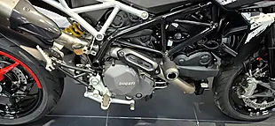 Used 2023 Ducati Hypermotard 950 Rve - Interior and Exterior details 5