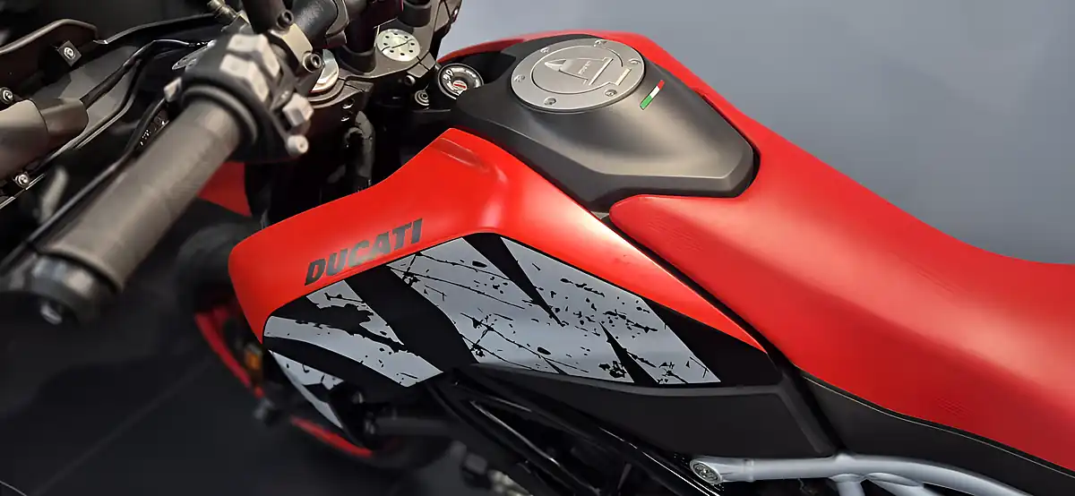 Used 2023 Ducati Hypermotard Rve - Interior and Exterior details 15