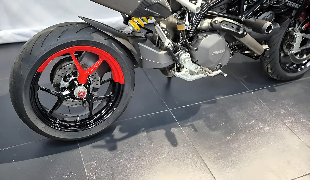 Used 2023 Ducati Hypermotard Rve - Interior and Exterior details 3