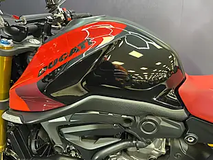 Used 2023 Ducati Monster 937 Sp Black - Interior and Exterior details 9