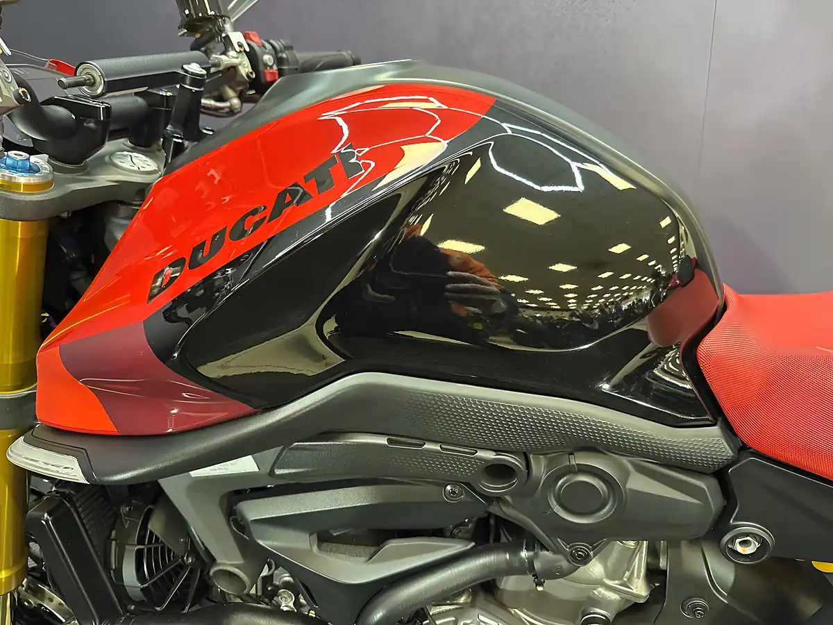 Used 2023 Ducati Monster 937 Sp Black - Interior and Exterior details 9
