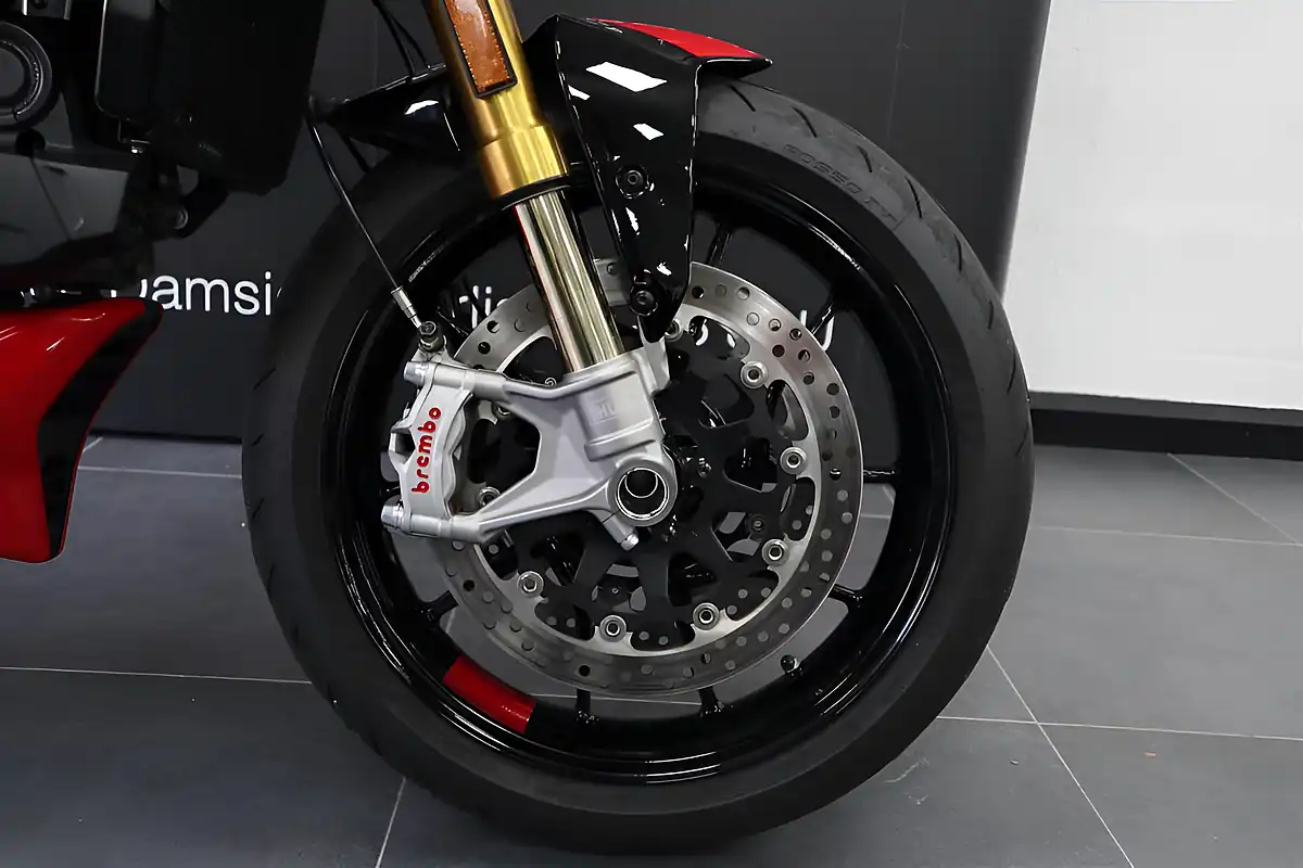 Used 2023 Ducati Monster 950 Sp Black - Interior and Exterior details 11
