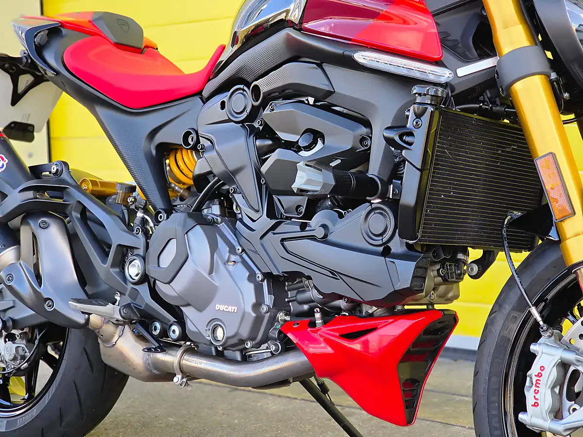 Used 2023 Ducati Monster Sp Black - Interior and Exterior details 10