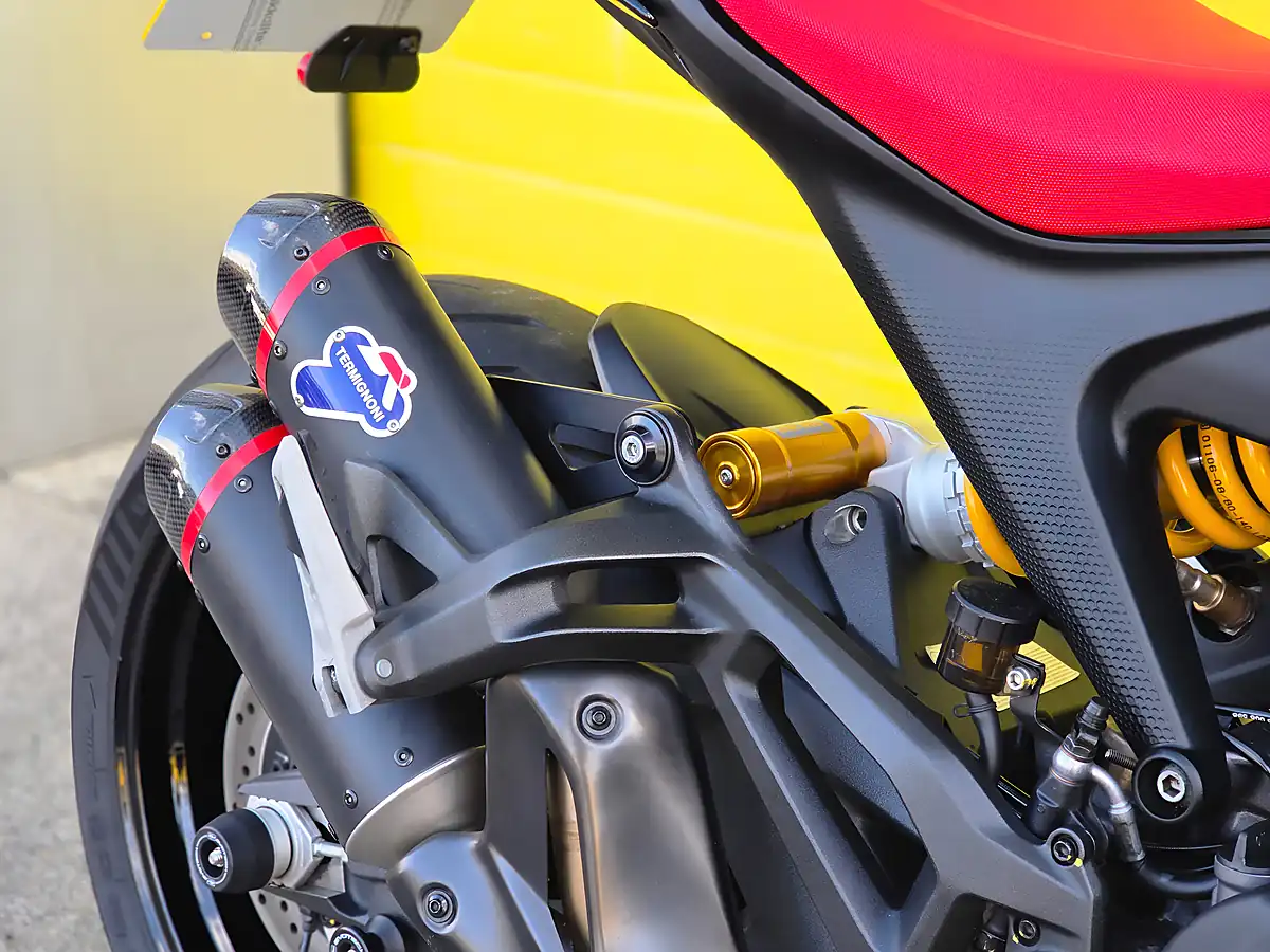Used 2023 Ducati Monster Sp Black - Interior and Exterior details 12