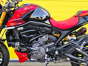 Used 2023 Ducati Monster Sp Black - Interior and Exterior details 17
