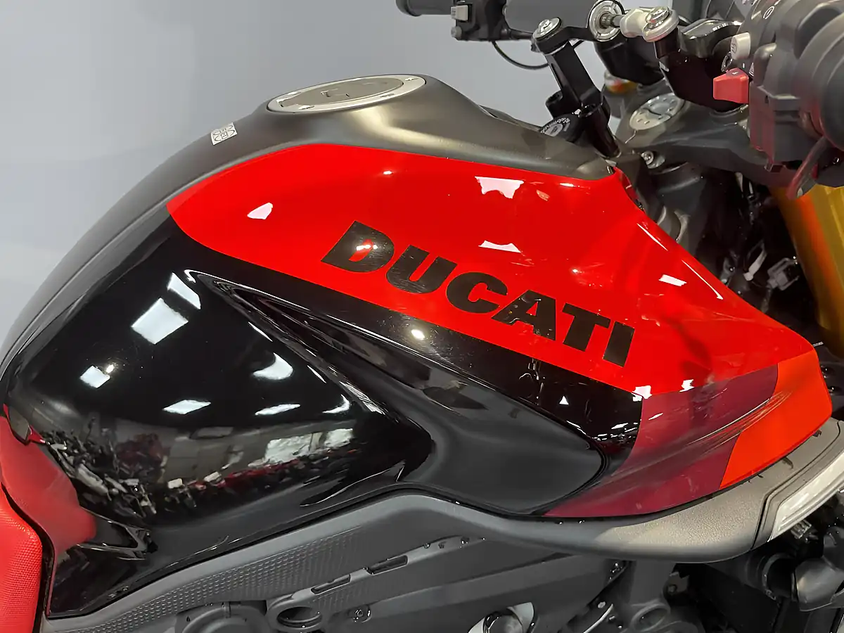 Used 2023 Ducati Monster Sp - Interior and Exterior details 4