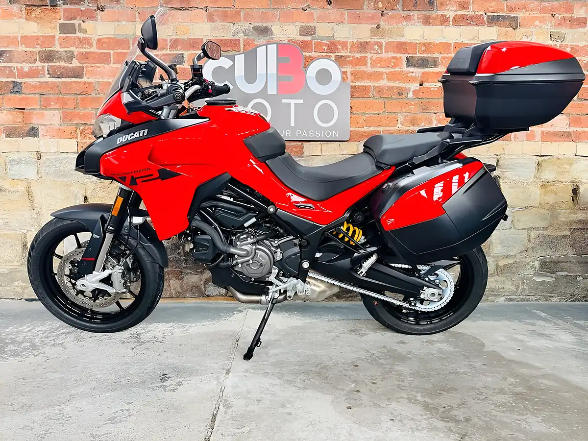 Used 2023 Ducati Multistrada V2 Red - Interior and Exterior details 10