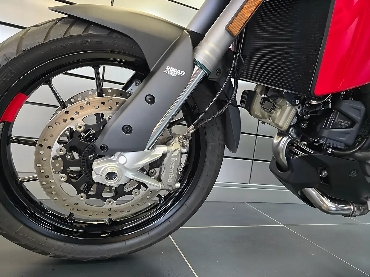 Used 2023 Ducati Multistrada V2 S Red - Interior and Exterior details 19