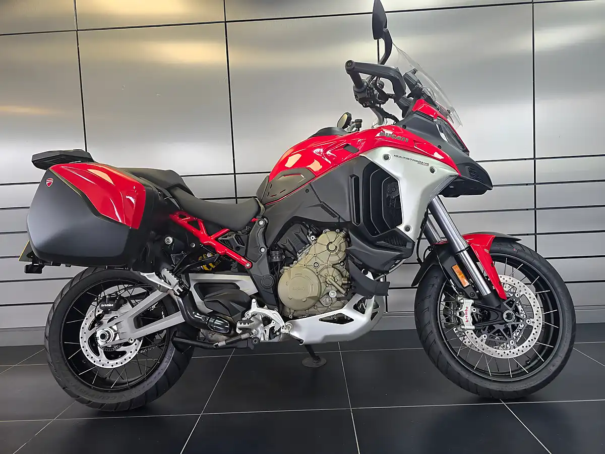 Used 2023 Ducati Multistrada V4 Rally Red - Front View
