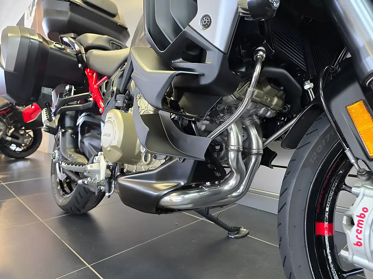 Used 2023 Ducati Multistrada V4 S Grand Tour Grand Tour Livery - Interior and Exterior details 5