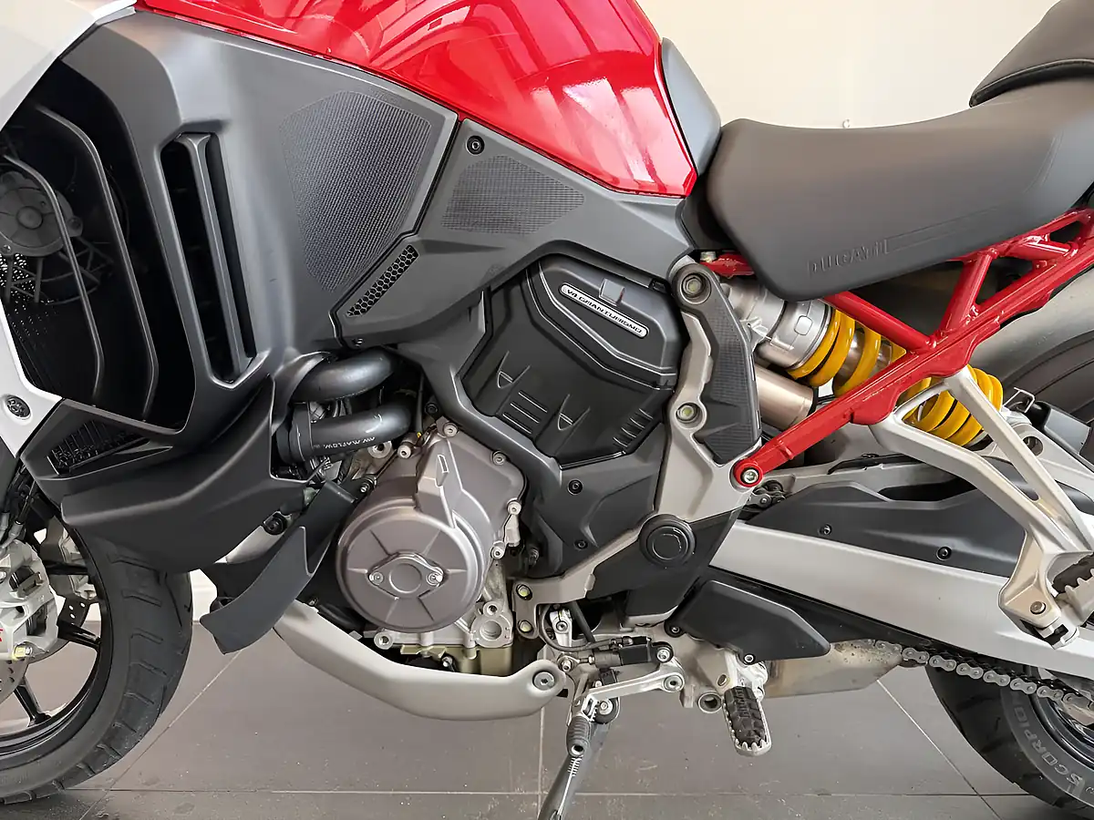 Used 2023 Ducati Multistrada V4 S Radar Red - Interior and Exterior details 10