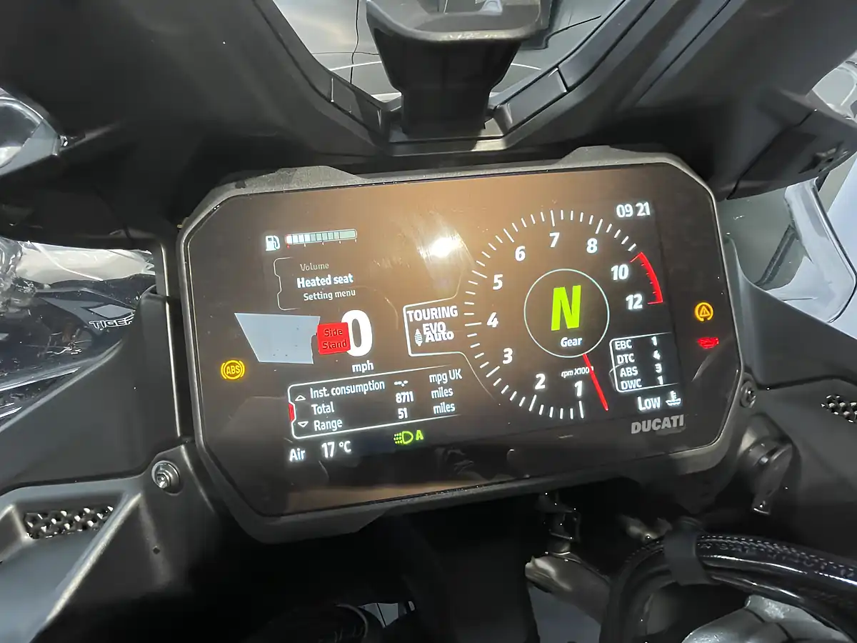 Used 2023 Ducati Multistrada V4 S Rally Travel & Radar Stealth Black/Aluminium - Interior and Exterior details 15