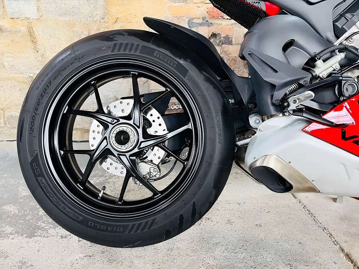 Used 2023 Ducati Panigale V4 Red - Interior and Exterior details 10