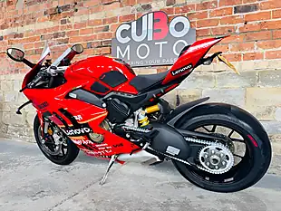 Used 2023 Ducati Panigale V4 Red - Interior and Exterior details 12