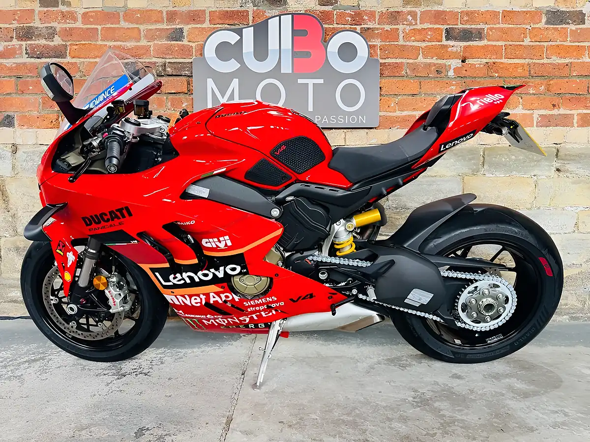 Used 2023 Ducati Panigale V4 Red - Interior and Exterior details 19