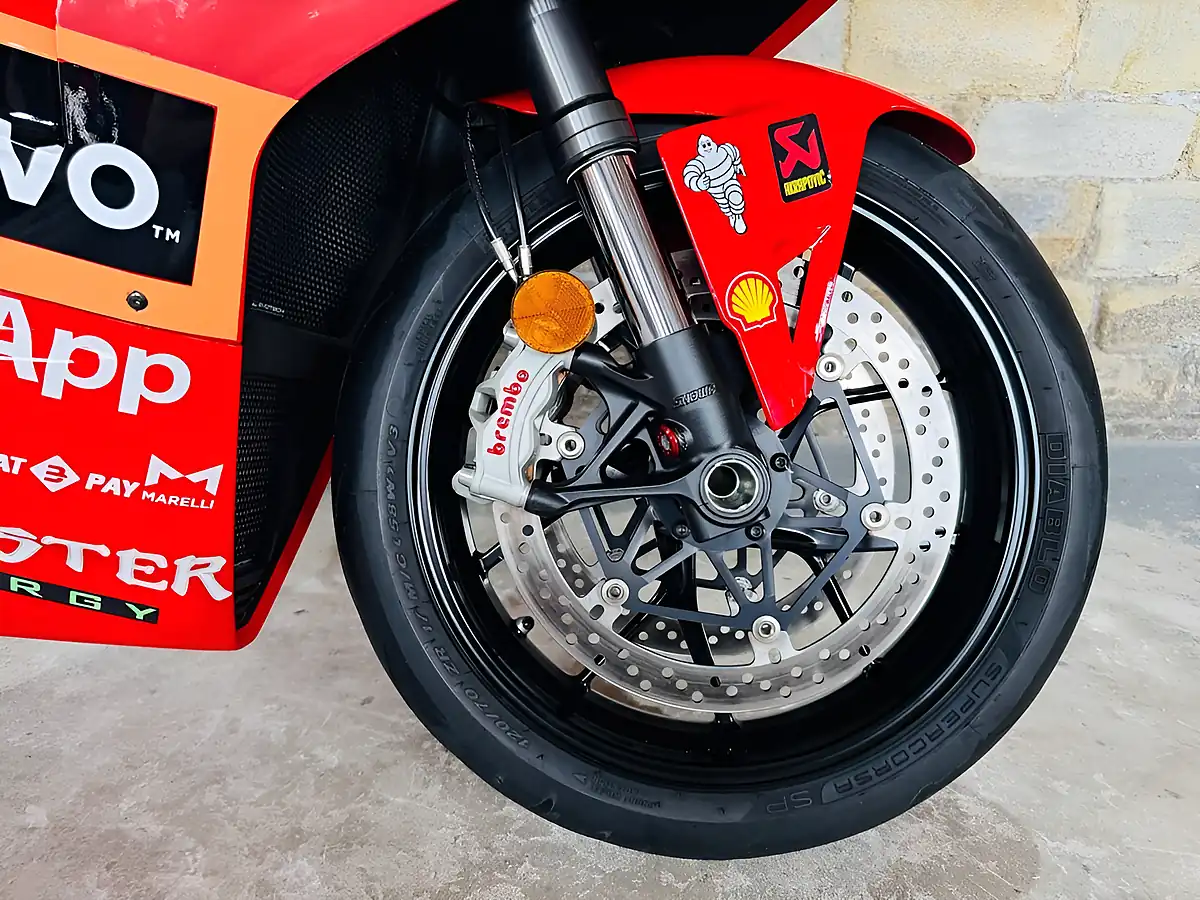 Used 2023 Ducati Panigale V4 Red - Interior and Exterior details 5