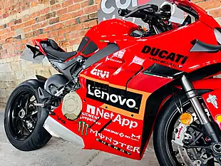 Used 2023 Ducati Panigale V4 Red - Interior and Exterior details 6