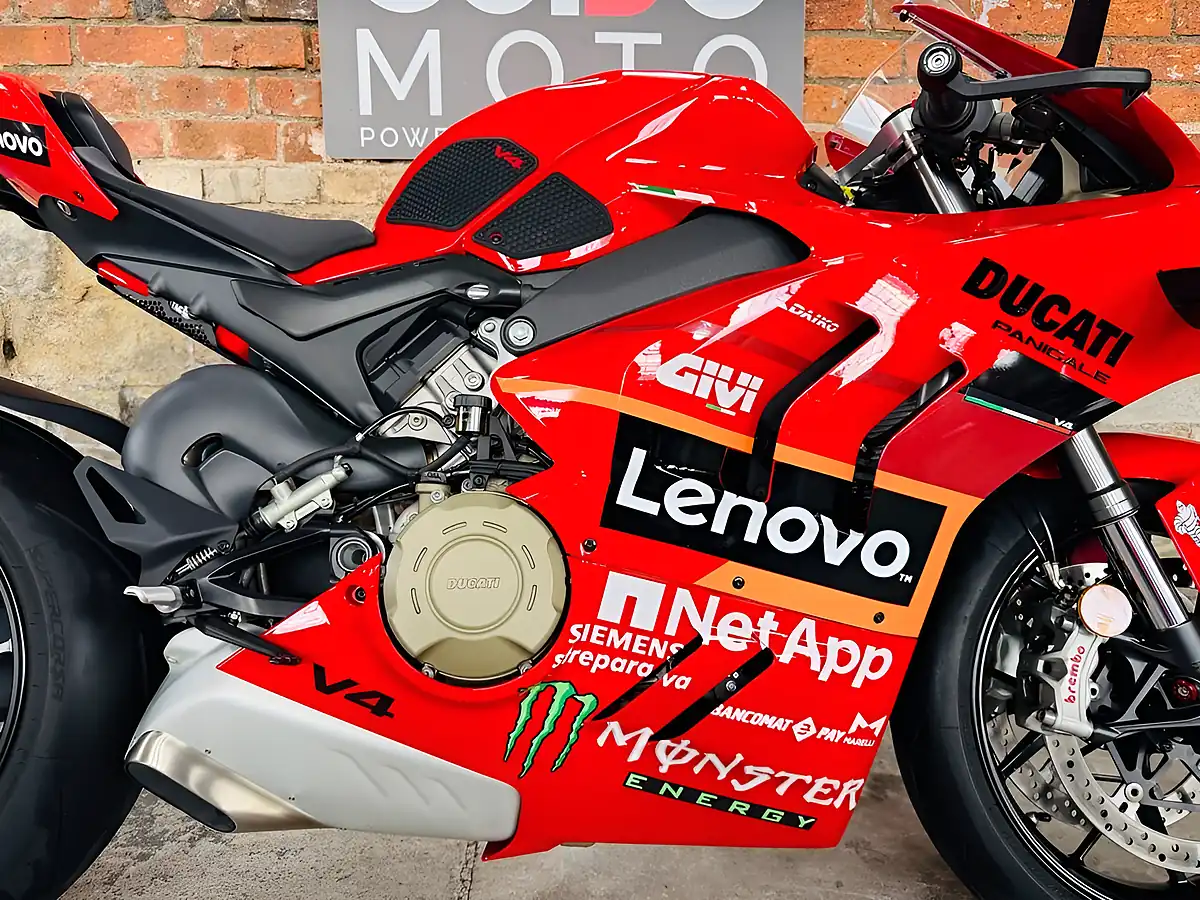 Used 2023 Ducati Panigale V4 Red - Interior and Exterior details 7