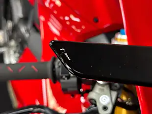 Used 2023 Ducati Panigale V4S Red - Interior and Exterior details 13
