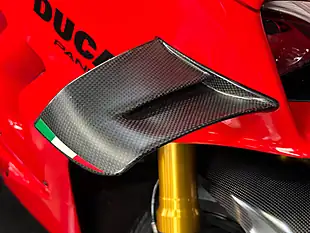 Used 2023 Ducati Panigale V4S Red - Interior and Exterior details 17