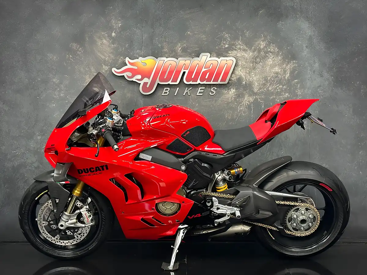 Used 2023 Ducati Panigale V4S Red - Interior and Exterior details 2