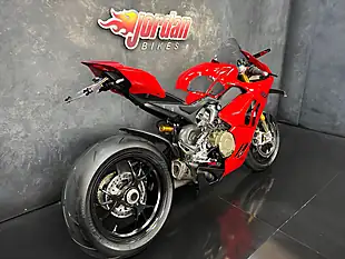 Used 2023 Ducati Panigale V4S Red - Interior and Exterior details 6