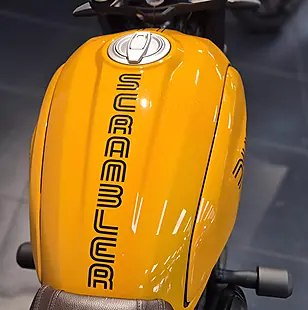 Used 2023 Ducati Scrambler 1100 Tribute Pro Giallo Orca - Interior and Exterior details 5