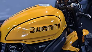 Used 2023 Ducati Scrambler 1100 Tribute Pro Giallo Orca - Interior and Exterior details 6