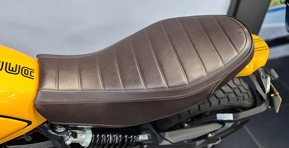 Used 2023 Ducati Scrambler 1100 Tribute Pro Giallo Orca - Interior and Exterior details 16
