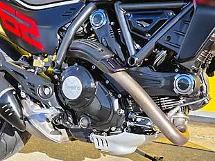 Used 2023 Ducati Scrambler 800 Full Throttle Multi-Coloured - Interior and Exterior details 11