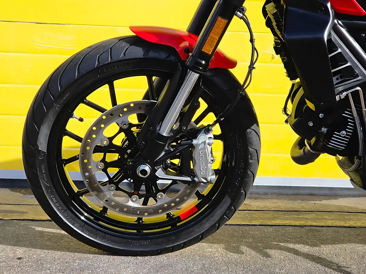 Used 2023 Ducati Scrambler 800 Full Throttle Multi-Coloured - Interior and Exterior details 16