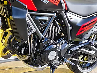 Used 2023 Ducati Scrambler 800 Full Throttle Multi-Coloured - Interior and Exterior details 19