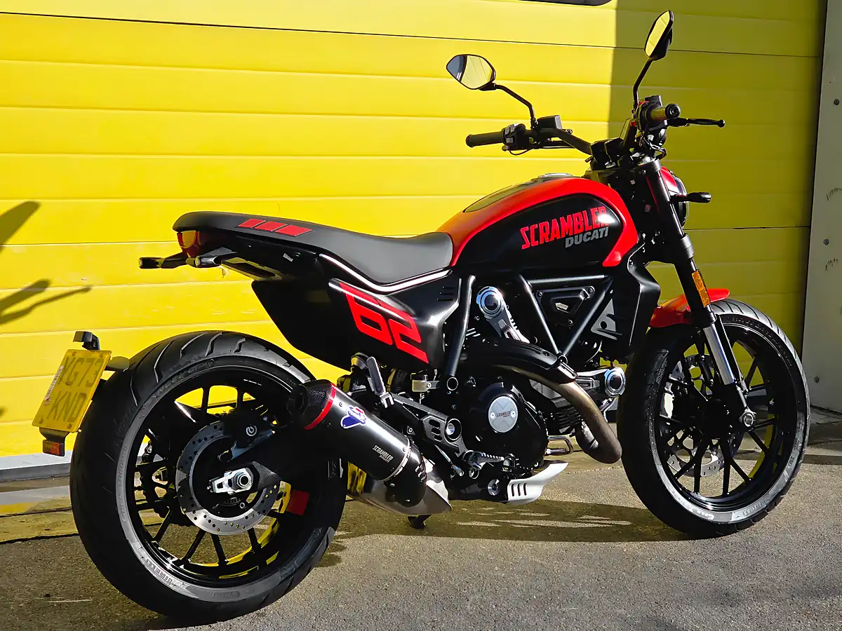 Used 2023 Ducati Scrambler 800 Full Throttle Multi-Coloured - Interior and Exterior details 4