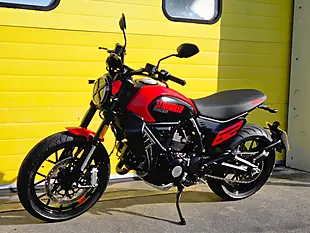 Used 2023 Ducati Scrambler 800 Full Throttle Multi-Coloured - Interior and Exterior details 7