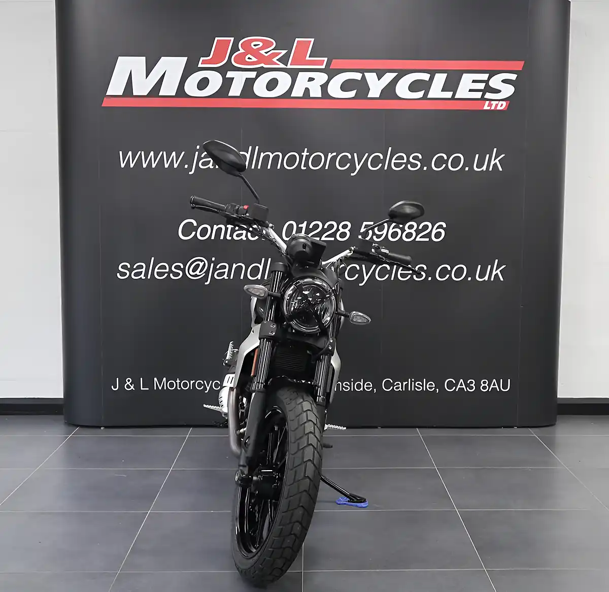 Used 2023 Ducati Scrambler Icon 800 Icon Black - Interior and Exterior details 4