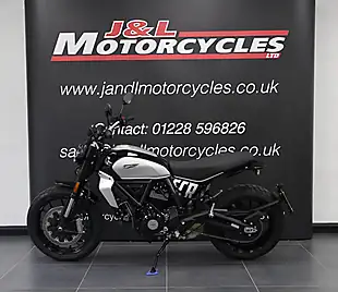 Used 2023 Ducati Scrambler Icon 800 Icon Black - Interior and Exterior details 6