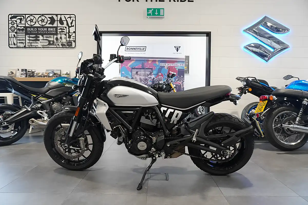 Used 2023 Ducati Scrambler Icon Icon Black - Interior and Exterior details 2