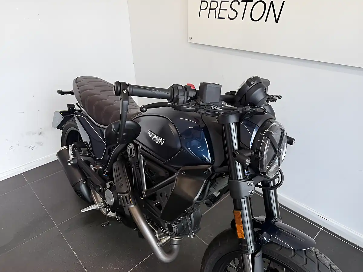 Used 2023 Ducati Scrambler Nightshift - Interior and Exterior details 5