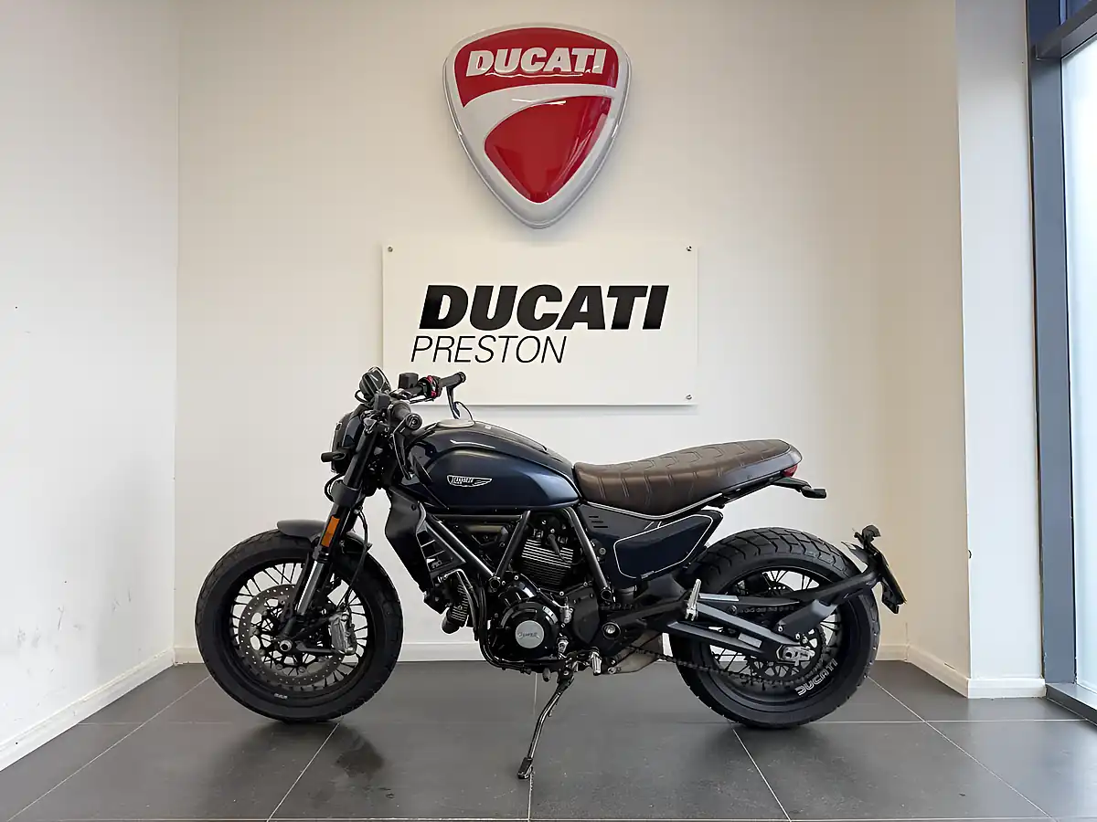 Used 2023 Ducati Scrambler Nightshift - Interior and Exterior details 6