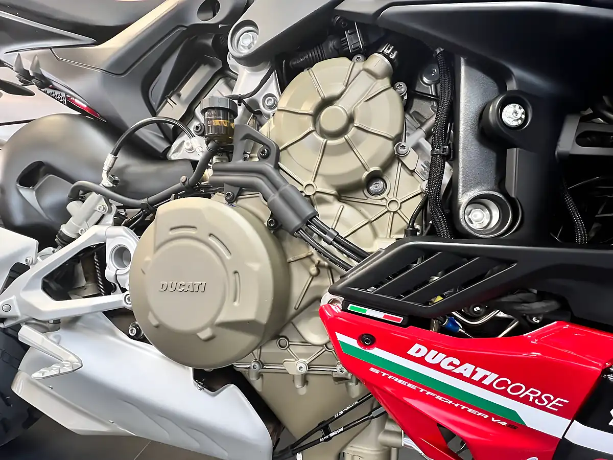 Used 2023 Ducati Streetfighter V4 S Red - Interior and Exterior details 10