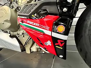 Used 2023 Ducati Streetfighter V4 S Red - Interior and Exterior details 11