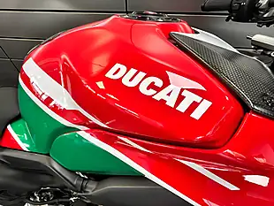 Used 2023 Ducati Streetfighter V4 S Red - Interior and Exterior details 12