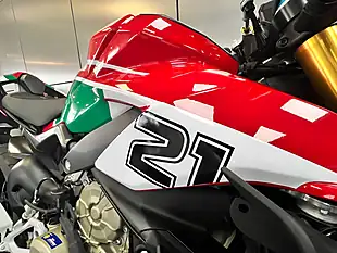 Used 2023 Ducati Streetfighter V4 S Red - Interior and Exterior details 14