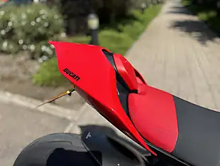 Used 2023 Ducati Streetfighter V4 S Red - Interior and Exterior details 12