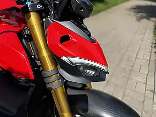 Used 2023 Ducati Streetfighter V4 S Red - Interior and Exterior details 15